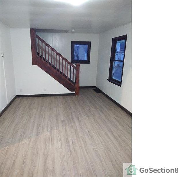 1st image of 1816 Clermont Ave NE