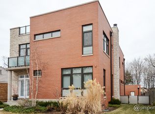 8123 Laramie Ave, Skokie, IL 60076