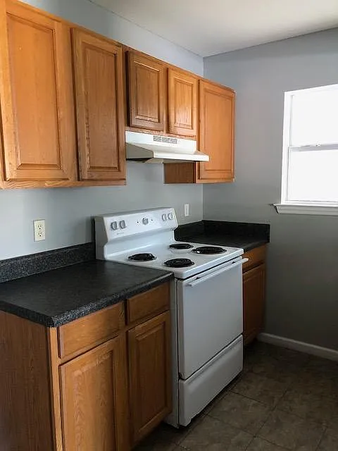2329 Holton Street — Photo 4