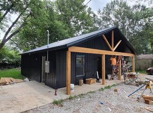 1215 S 4th St, Paragould, AR 72450