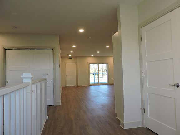 5th image of 3385 Cedar Valley Way #P1