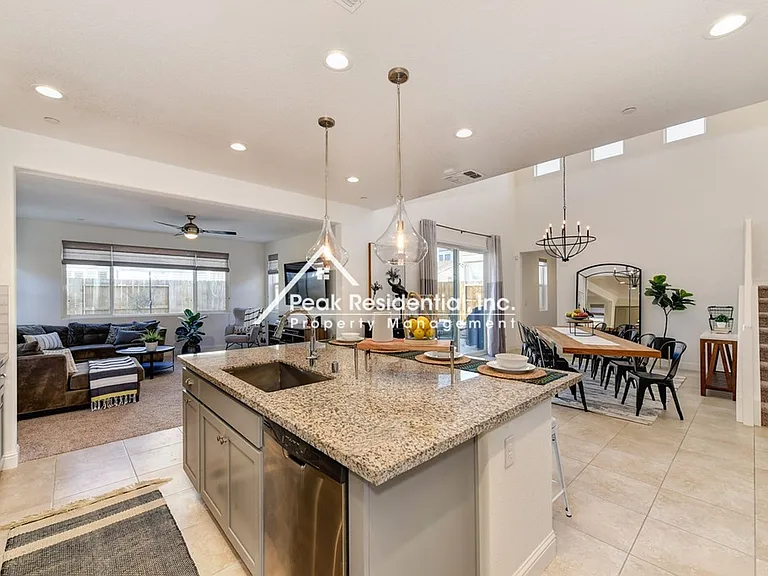 12753 Glass Beach Dr — Photo 29