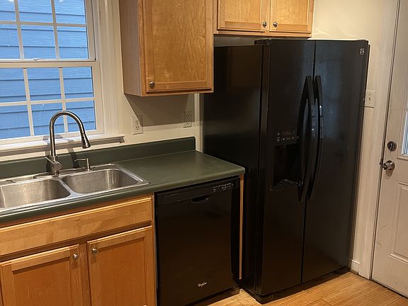 5th image of 3017 Grayland Ave