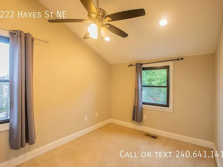5222 Hayes St NE — Photo 21