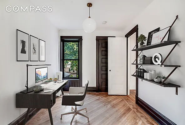 Rented by Compass | media 36