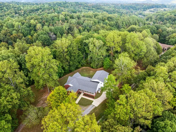 1067 Sweet Oak Rdg, Hendersonville, TN 37075
