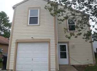 5448 Chatham Hall Dr, Virginia Beach, VA 23464