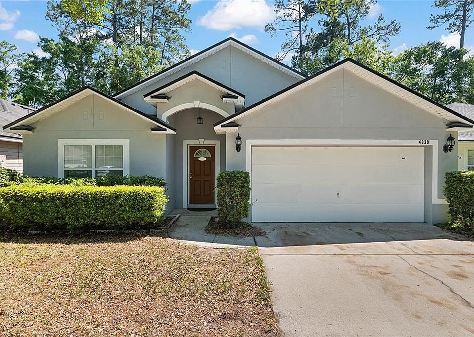 1st image of 4939 NW 81ST AVENUE