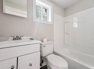 702 E Lizzie St, Selma, NC 27576