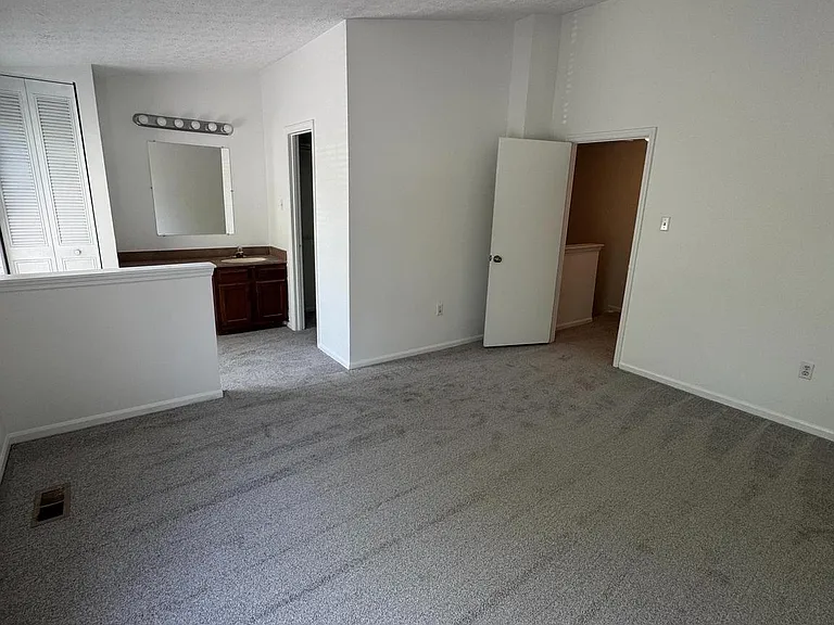 9730 Red Clover Ct — Photo 15
