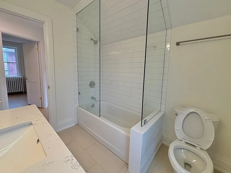 24 Ashley St — Photo 41