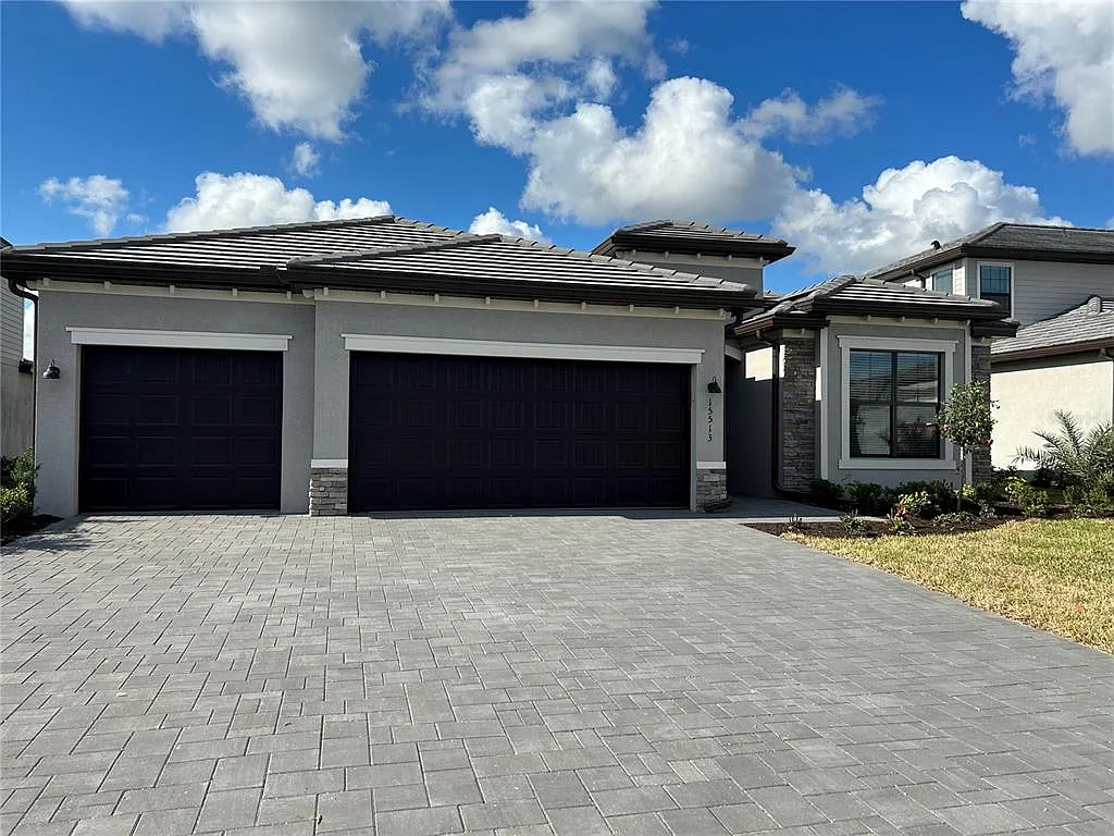 Building Photo - 15513 White Linen Dr