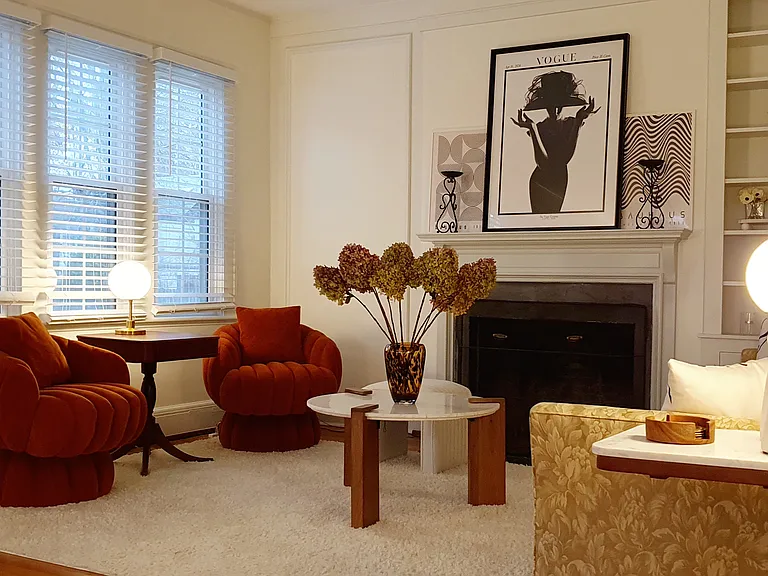 2387 Woodmere Dr #2 — Photo 2