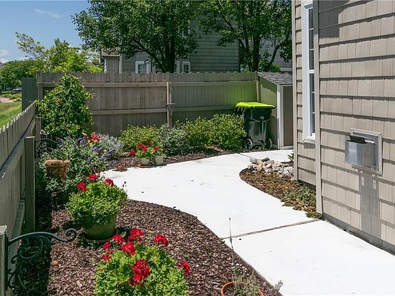 5th image of 3981 Cromwell Park Dr