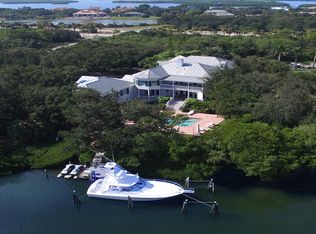 1851 Bayview Dr, Tierra Verde, FL 33715