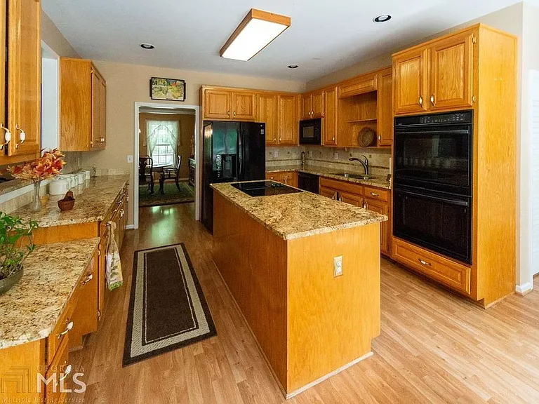 1525 New Hope Rd — Photo 7