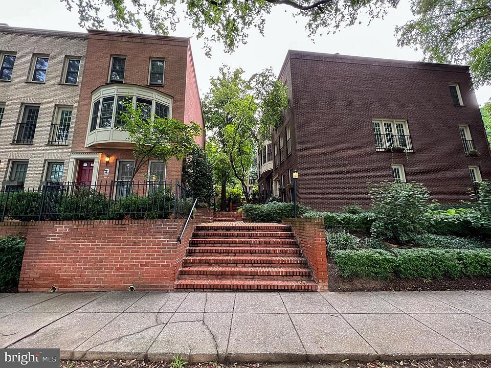 1st image of 4605 Macarthur Blvd NW Unit B