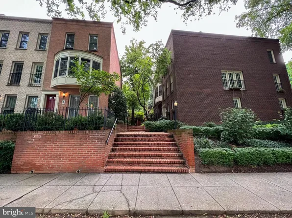4605 Macarthur Blvd NW Unit B, Washington, DC 20007