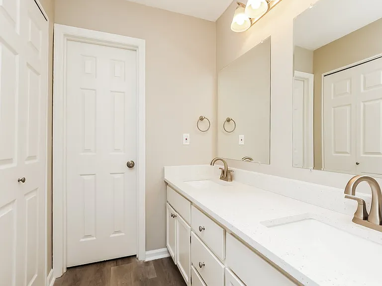 2730 River Bend Dr — Photo 11