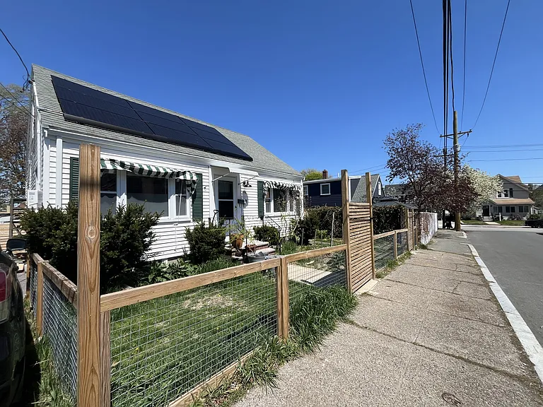 106 Centre St — Photo 6