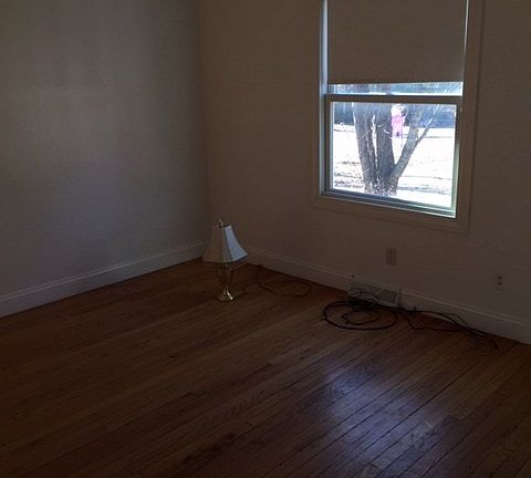 2nd image of 105 Elmwood Dr