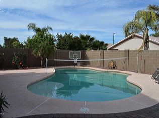 290 W Windsor Dr, Gilbert, AZ 85233