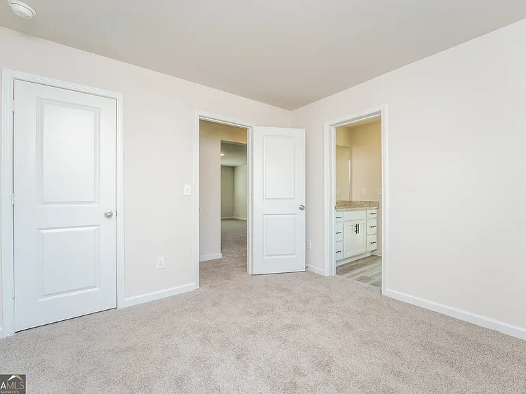 317 Limestone Cir — Photo 14