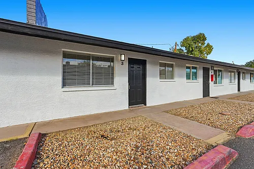 4329 N Longview Ave #2 Photo 1