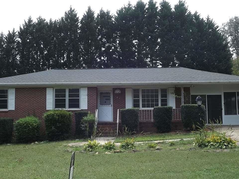 1st image of 104 Tucson Dr