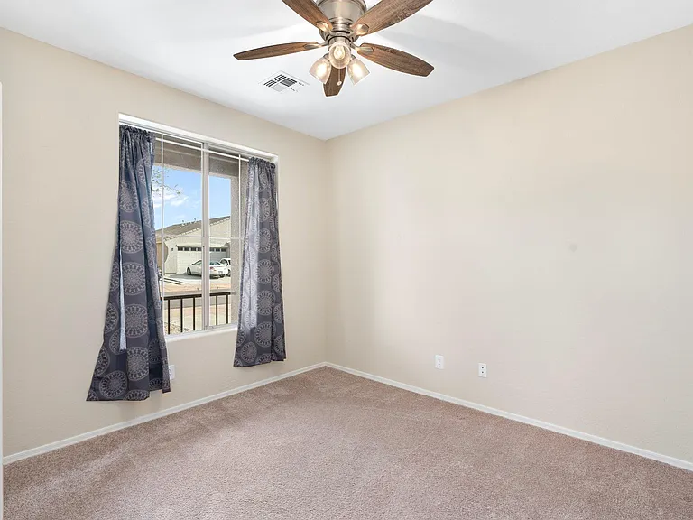 35434 N 31st Dr — Photo 10