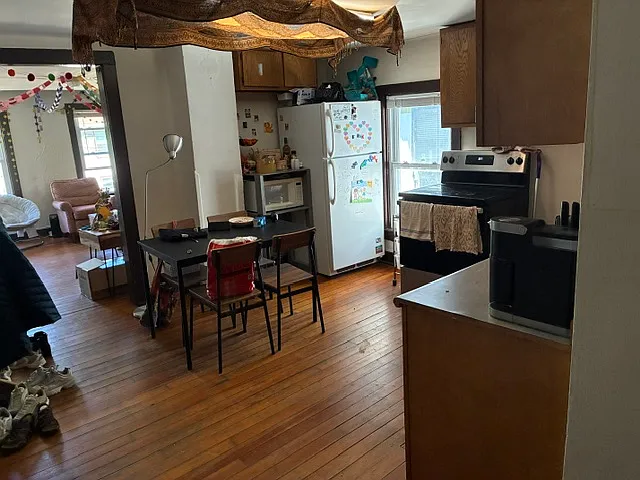 114 S Bassett St — Photo 12