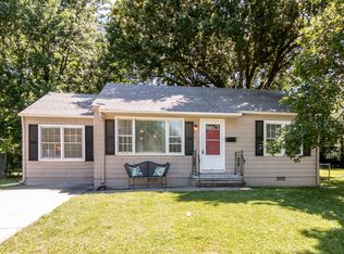 8219 Mackey St, Overland Park, KS 66204
