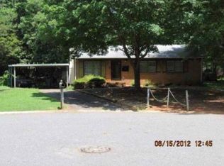 401 Milburn Ct, Charlotte, NC 28214
