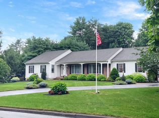 54 Essex St, Lynnfield, MA 01940