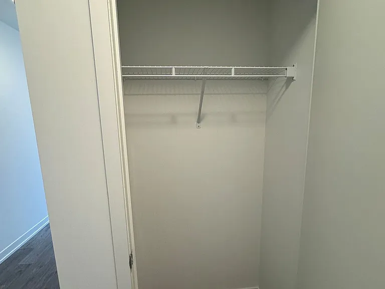 285 Dufferin St #501 — Photo 9