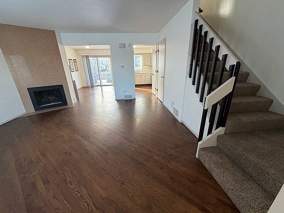 2nd image of 1158 Manchester Ct #1158