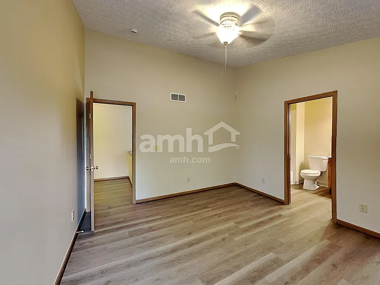172 Steiger Ct — Photo 11