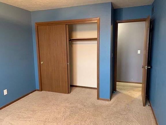 4th image of 15731 Hutchison Ct
