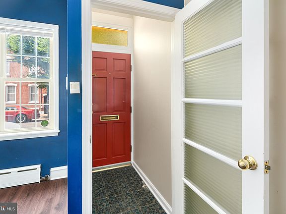 5th image of 2427 E Somerset St