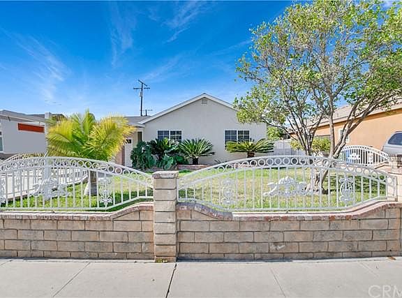 5th image of 7903 Appledale Ave