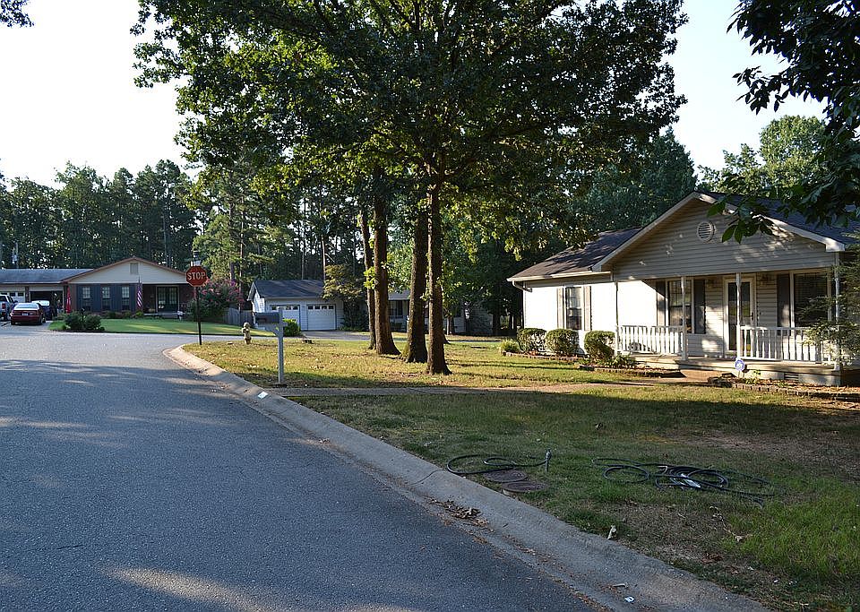 2nd image of 12501 Valleywood Dr