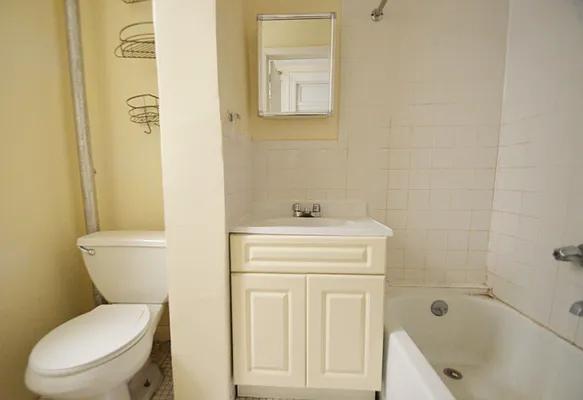 Rented by CITY SKYLINE REALTY INC | media 5