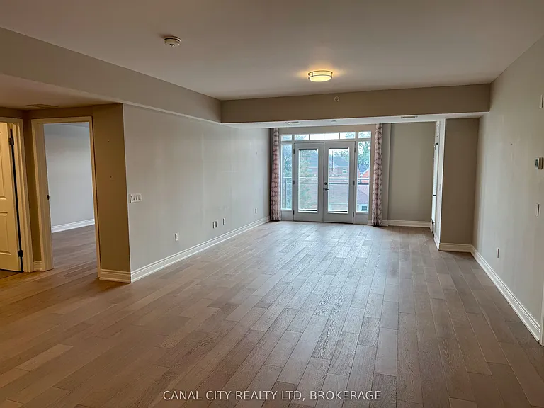 10 Albert St E #303 — Photo 11