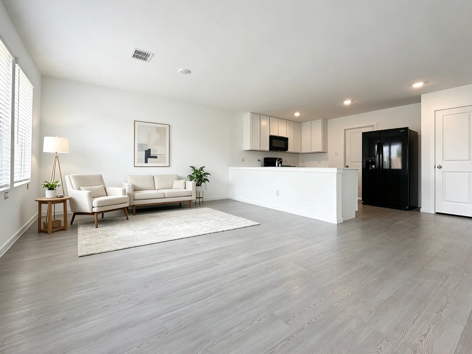 4 bed, 2.5 bath, 2279 sqft, $2,549 — Photo 3