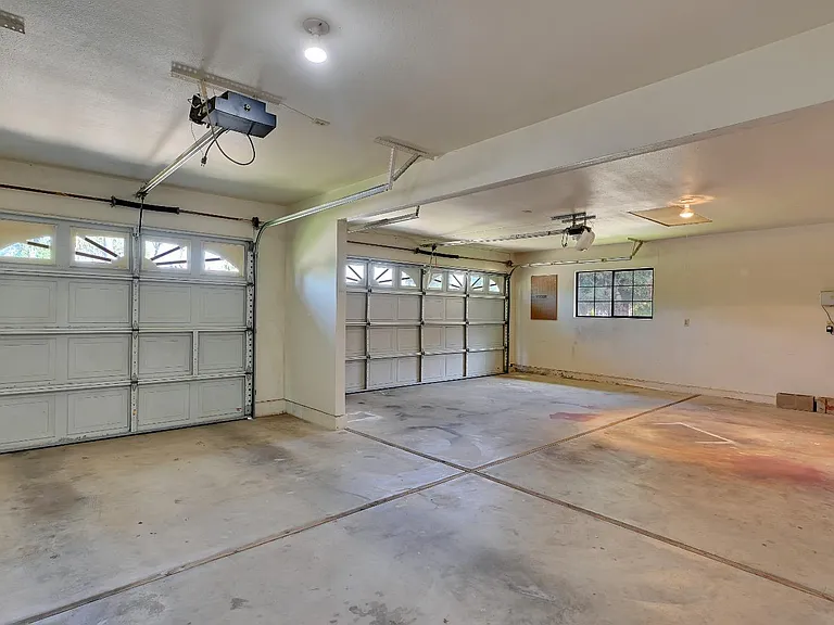 722 Mariner Loop — Photo 39