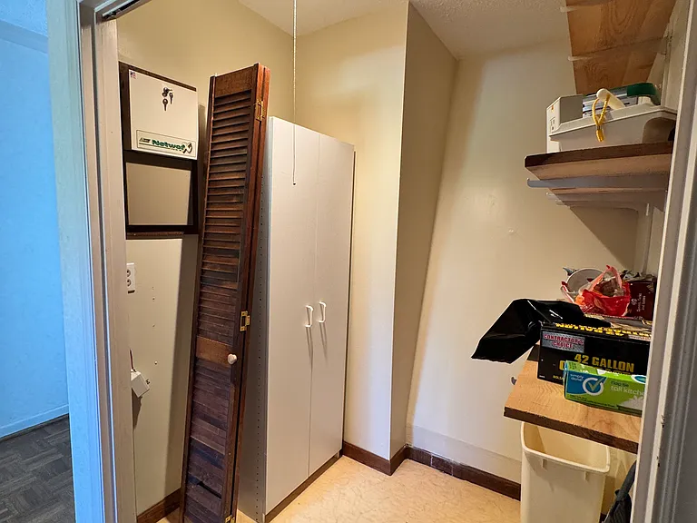 483 Clawson St — Photo 20