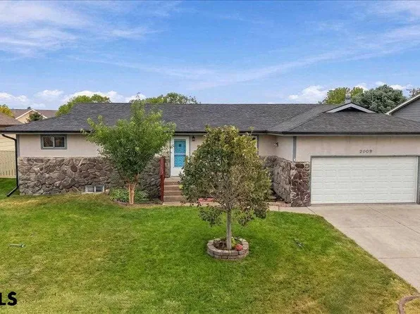 2009 Avenue N, Scottsbluff, NE 69361