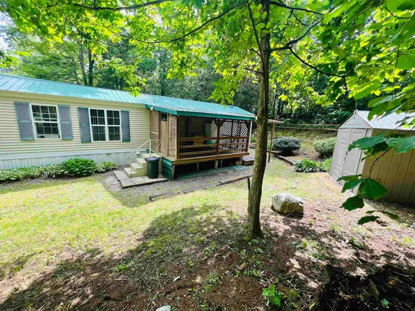 17 Deepwood Drive, Brattleboro, VT 05301