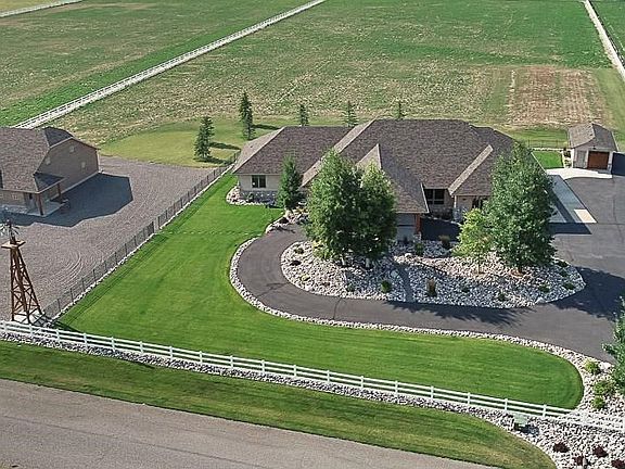 3rd image of 5730 Woodgate Dr
