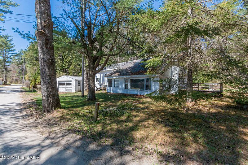 3rd image of 130 Garlock Rd Road